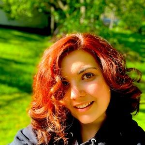 Meet your Posher, Adrionna